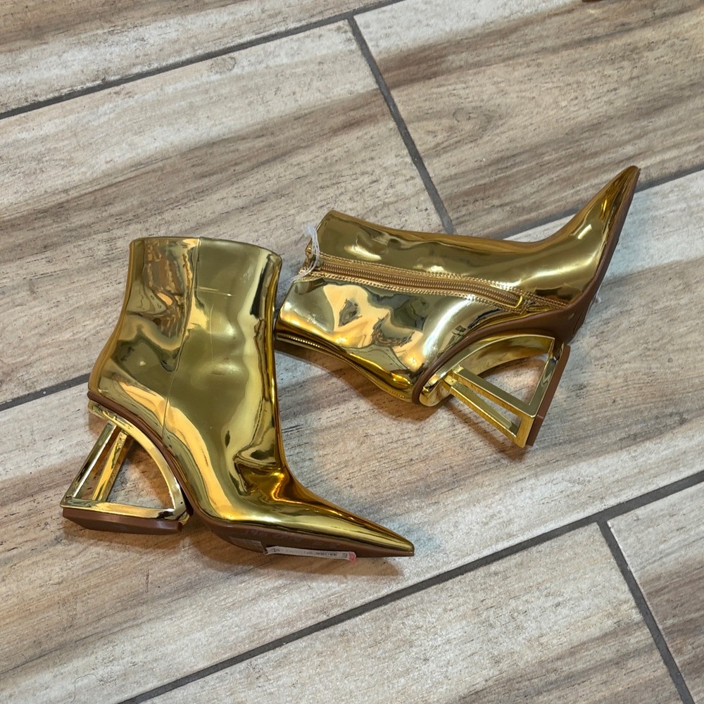 Metallic Gianni Bini Gold Mirror Futuristic Geometric Boots - Picture 3 of 6